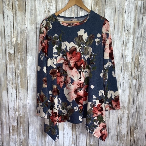 JODIFL Sweaters - Jodifl Floral Oversized Sweater